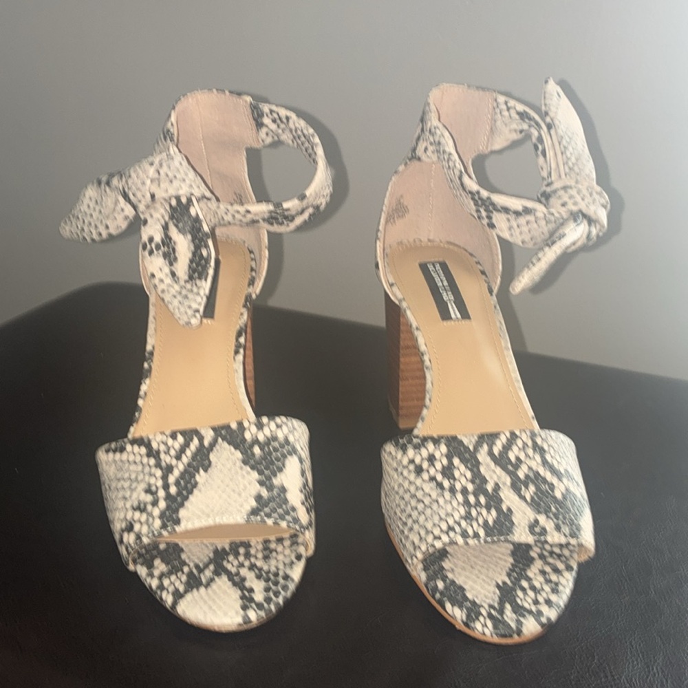 Snakeskin Ankle Tie Heels Sandals - Picture 2 of 8